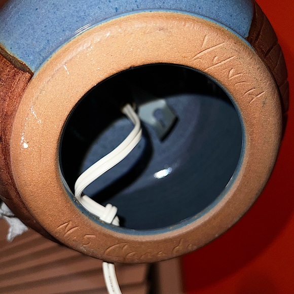 Vintage Ceramic Pottery Painted Signed Table Lamp Blue Brown - Picture 12 of 13